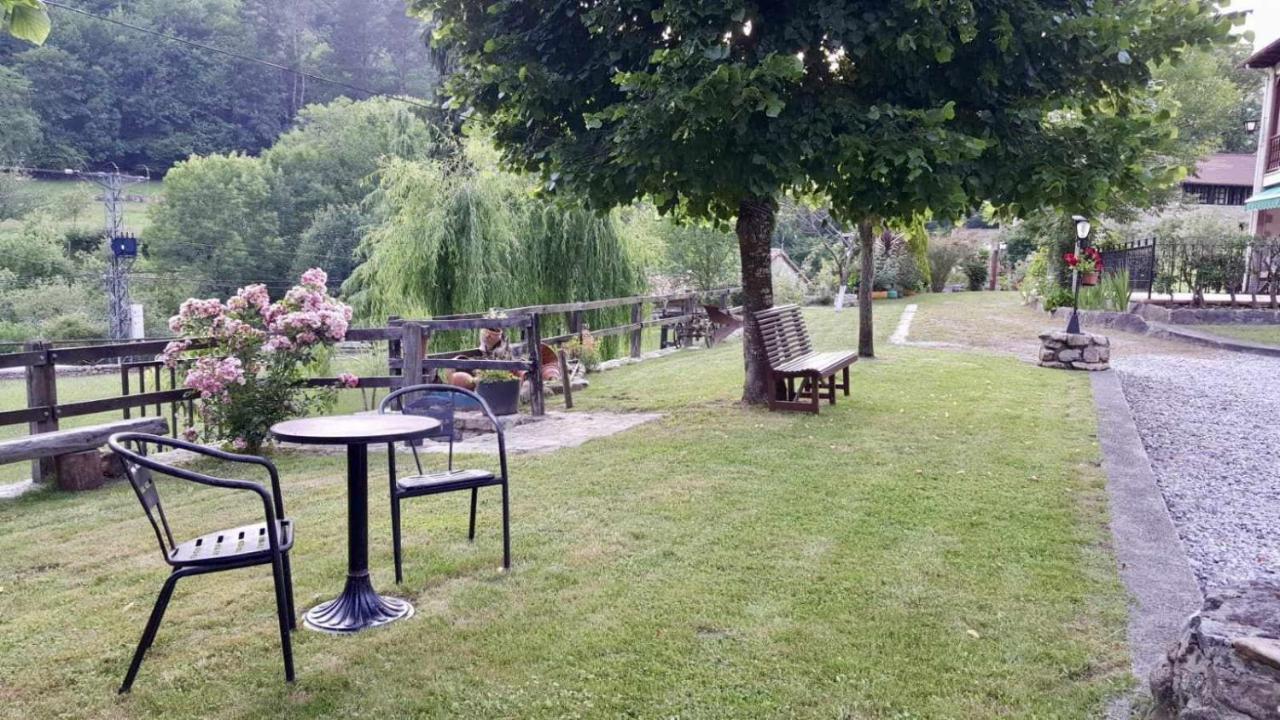Apartamentos Rurales La Tabla Alles Екстер'єр фото